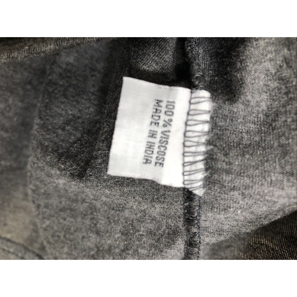 Angel Heart Boutique Women's Flowy top Gray w/ Off White Stitch Design Size 2X - Picture 3 of 10